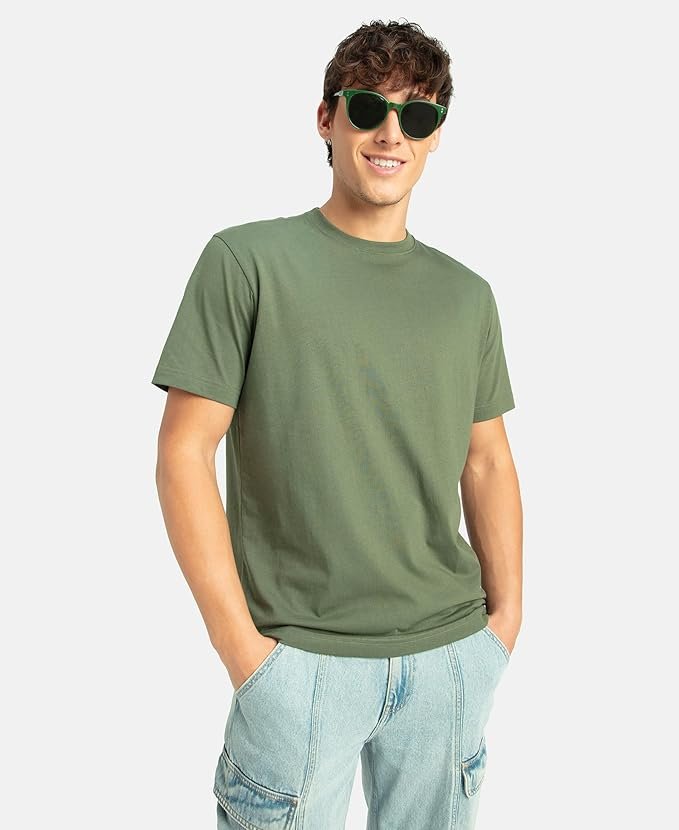 jockey 2714 men's super combed cotton rich solid round neck regular fit half sleeve t shirt